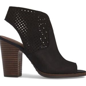 Lucky Brand 🍀 Black Lizara Suede Leather Size 8.5